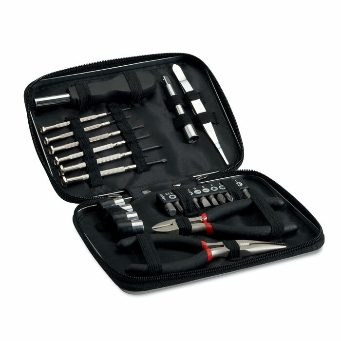 PAUL - 26 pcs tool in aluminium case